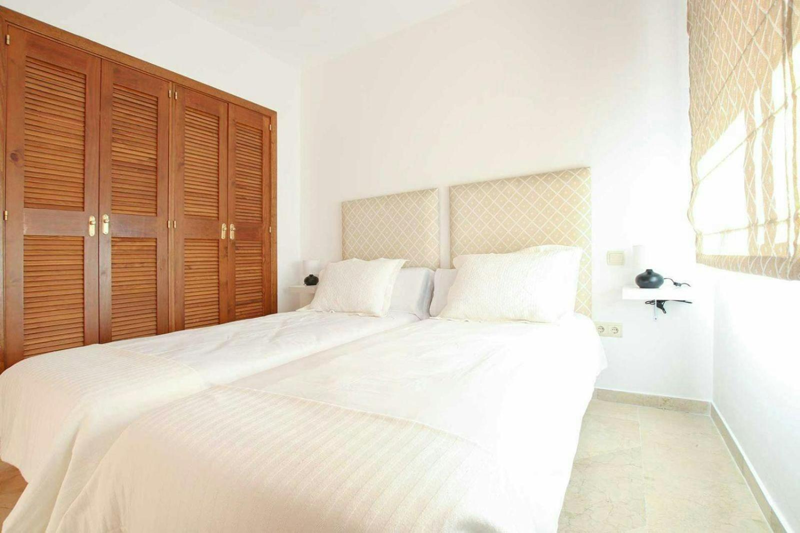 Ferienwohnung Piso 4 Hab. - Elviria Playa Marbella Exterior foto